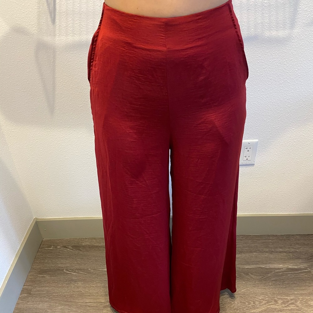 RED SILK PANTS - FOREVER 21